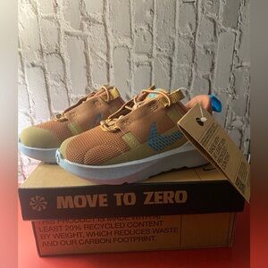 Nike Kids' Brown and Blue Sustainable Sneakers